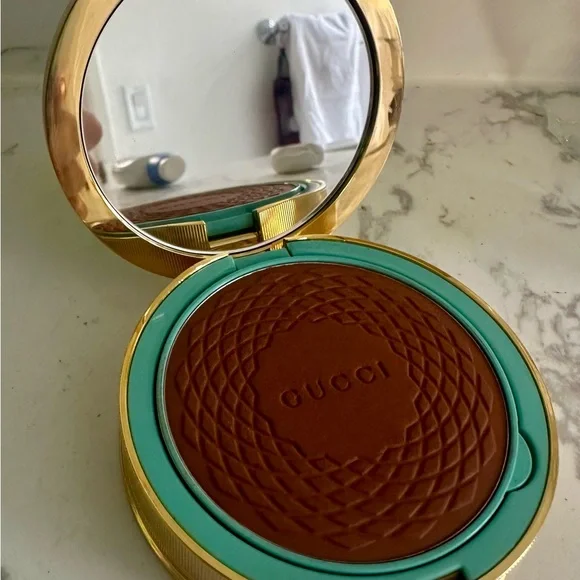 Gucci bronzing powder 05 - Picture 6 of 7